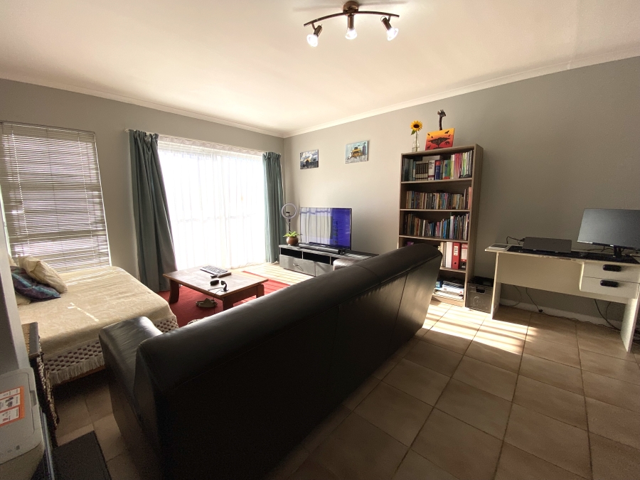 2 Bedroom Property for Sale in Parklands Western Cape
